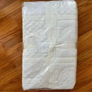 Pottery Barn LoveShackFancy Quilt - Thumbnail 4